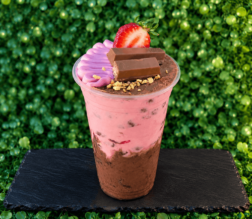 Trufado de Morango com Kit Kat